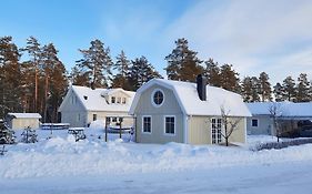 Charmigt Hus Och Mysigt Boende!